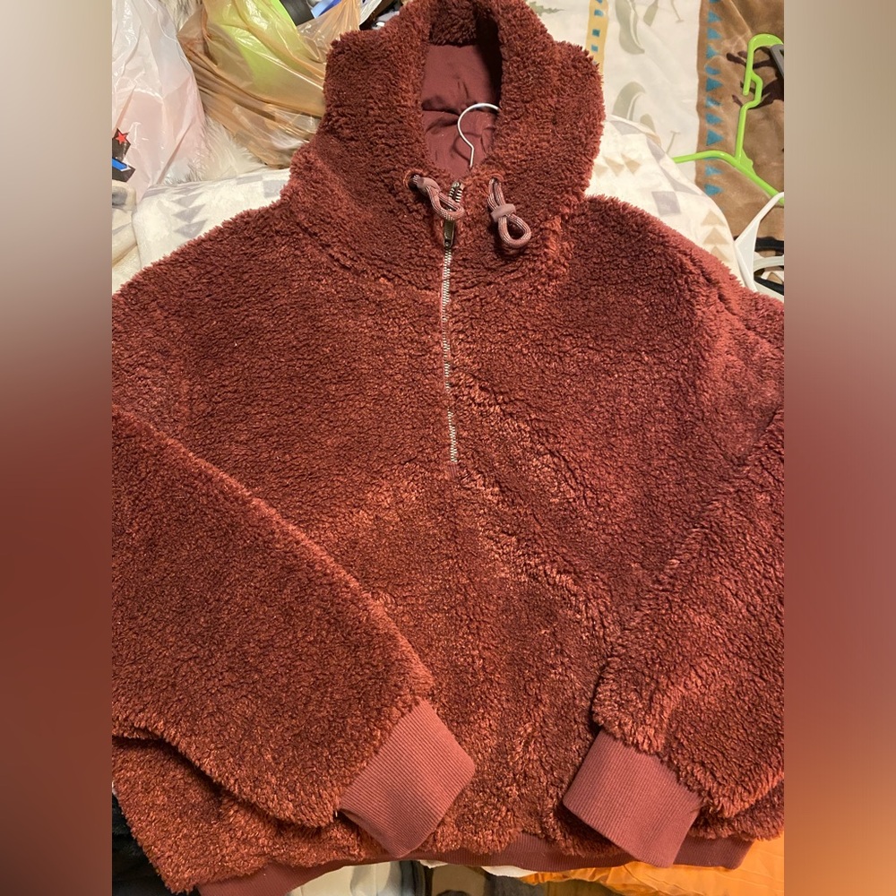 BNWOT LULULEMON SHERPA SCUBA